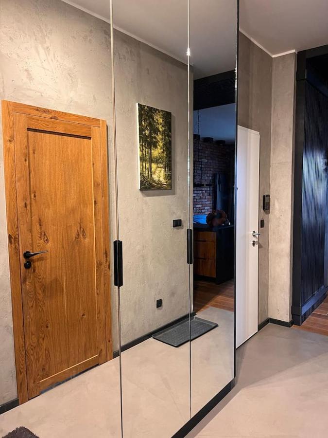 Lake Park Apartament With Free Parking Airport Netflix Appartement Warschau Buitenkant foto