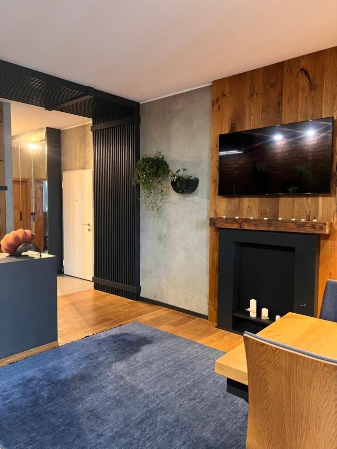 Lake Park Apartament With Free Parking Airport Netflix Appartement Warschau Buitenkant foto