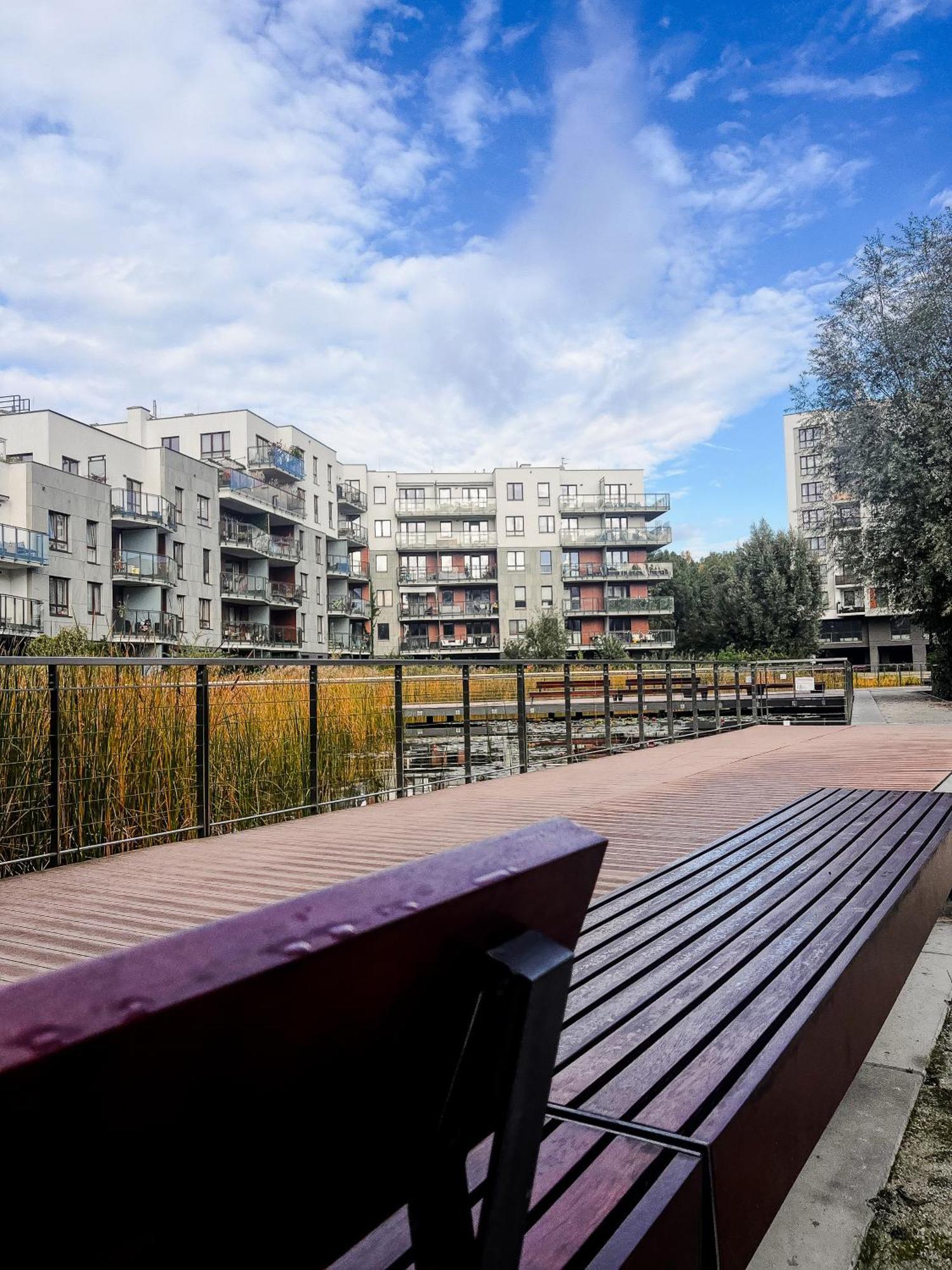 Lake Park Apartament With Free Parking Airport Netflix Appartement Warschau Buitenkant foto